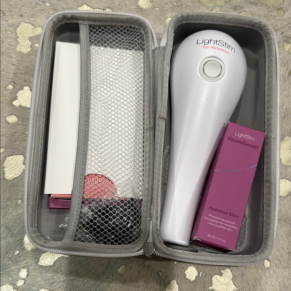 LightStim LED Therapy for Wrinkles
